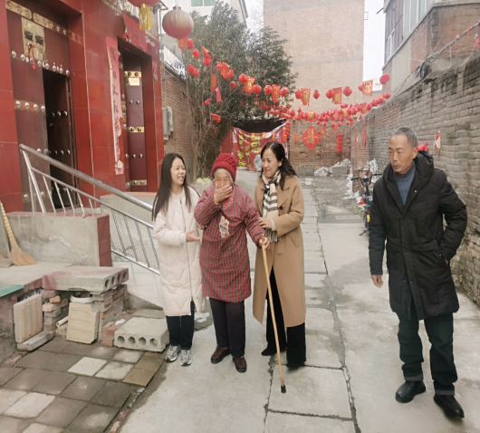 瑟瑟冬日 暖暖溫情——公司黨委、工會開展“送溫暖、送祝福”活動